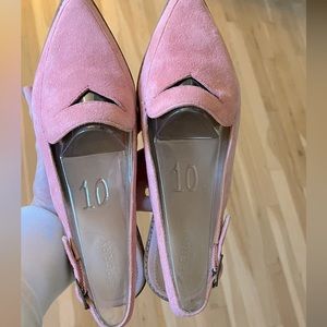 New. Never worn. Suede Slingbacks